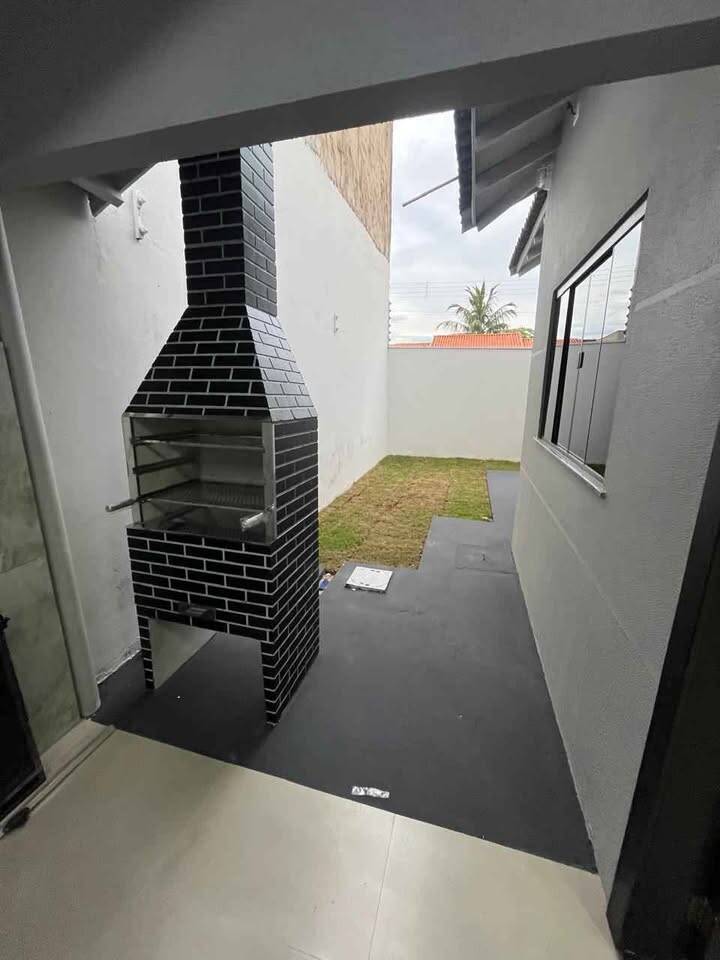 Casa à venda com 3 quartos, 99m² - Foto 3