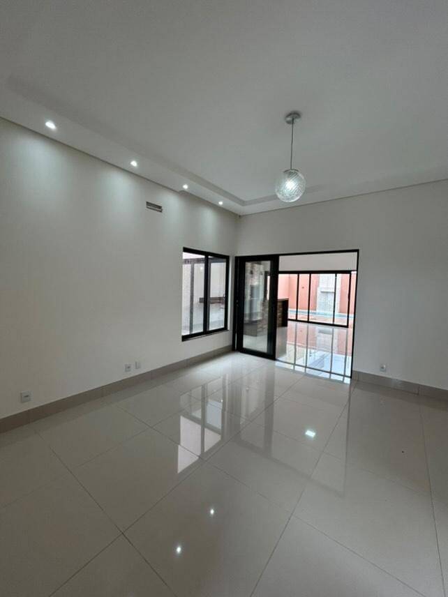 Casa à venda com 3 quartos, 166m² - Foto 5