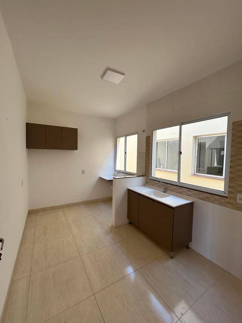 Casa à venda com 2 quartos, 66m² - Foto 18