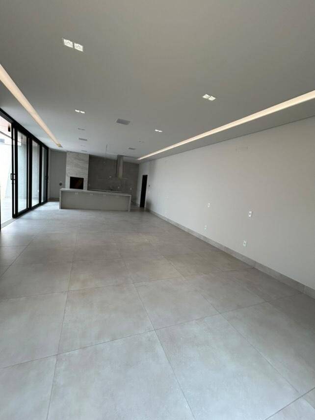 Casa à venda com 3 quartos, 3000m² - Foto 22