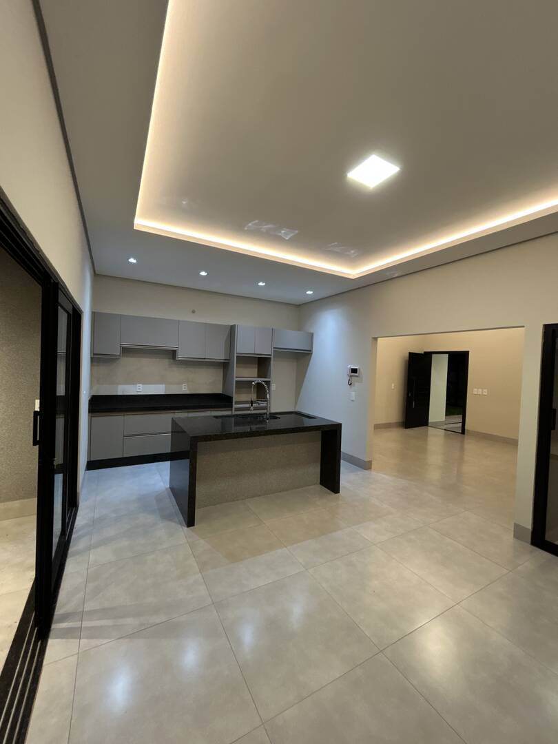 Casa à venda com 3 quartos, 172m² - Foto 9