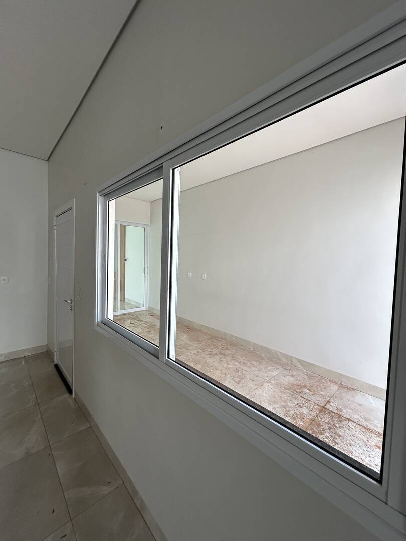 Casa à venda com 3 quartos, 250m² - Foto 27