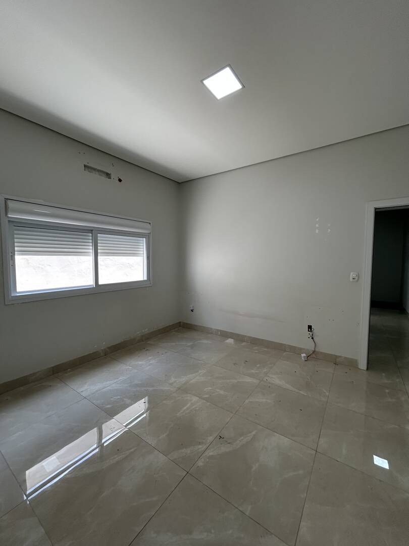 Casa à venda com 3 quartos, 250m² - Foto 32