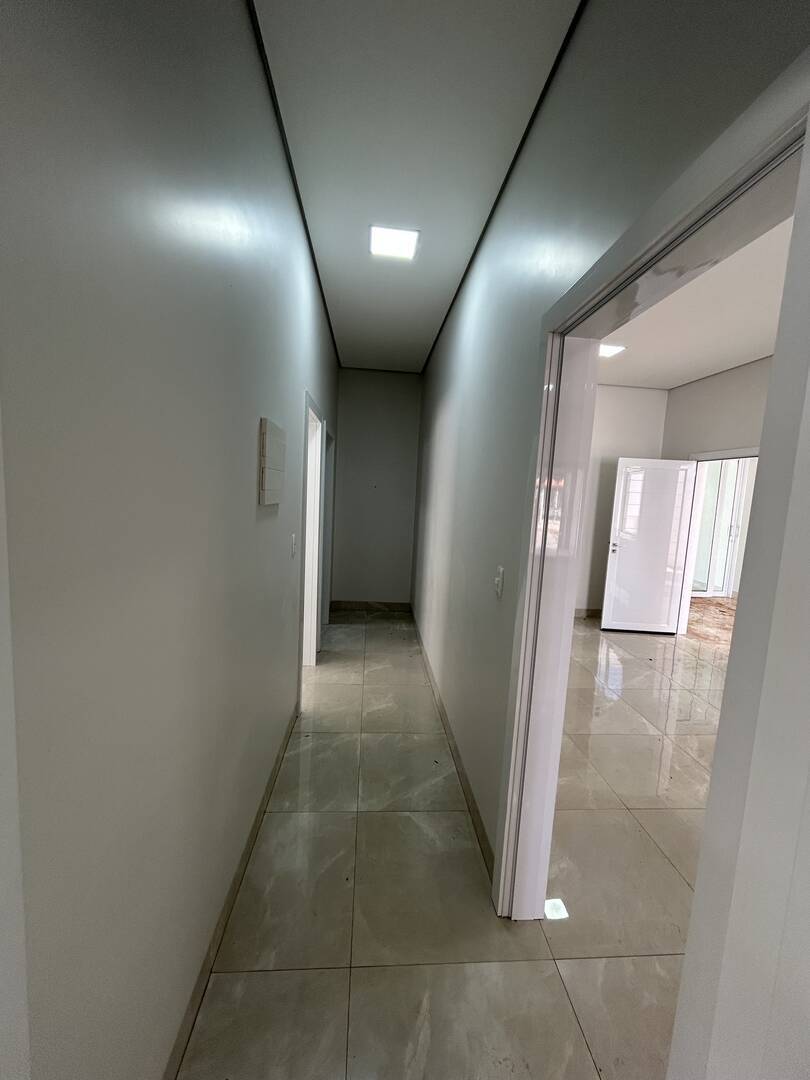 Casa à venda com 3 quartos, 250m² - Foto 45