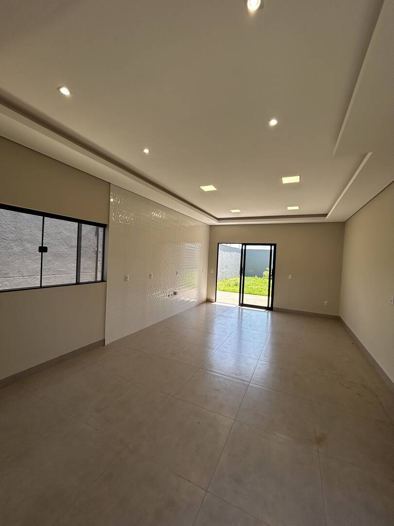 Casa à venda com 3 quartos, 96m² - Foto 11