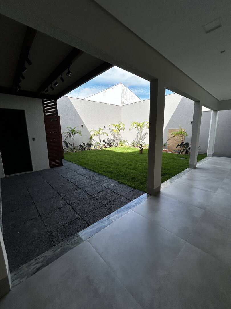 Casa à venda com 4 quartos, 240m² - Foto 11