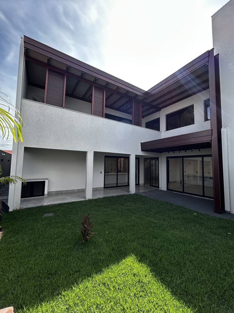 Casa à venda com 4 quartos, 240m² - Foto 24