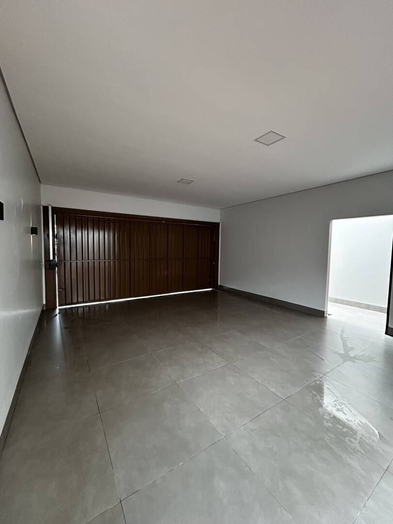 Casa à venda com 3 quartos, 250m² - Foto 18